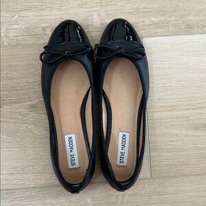 Steve Madden Glossy Black Flats with Bow